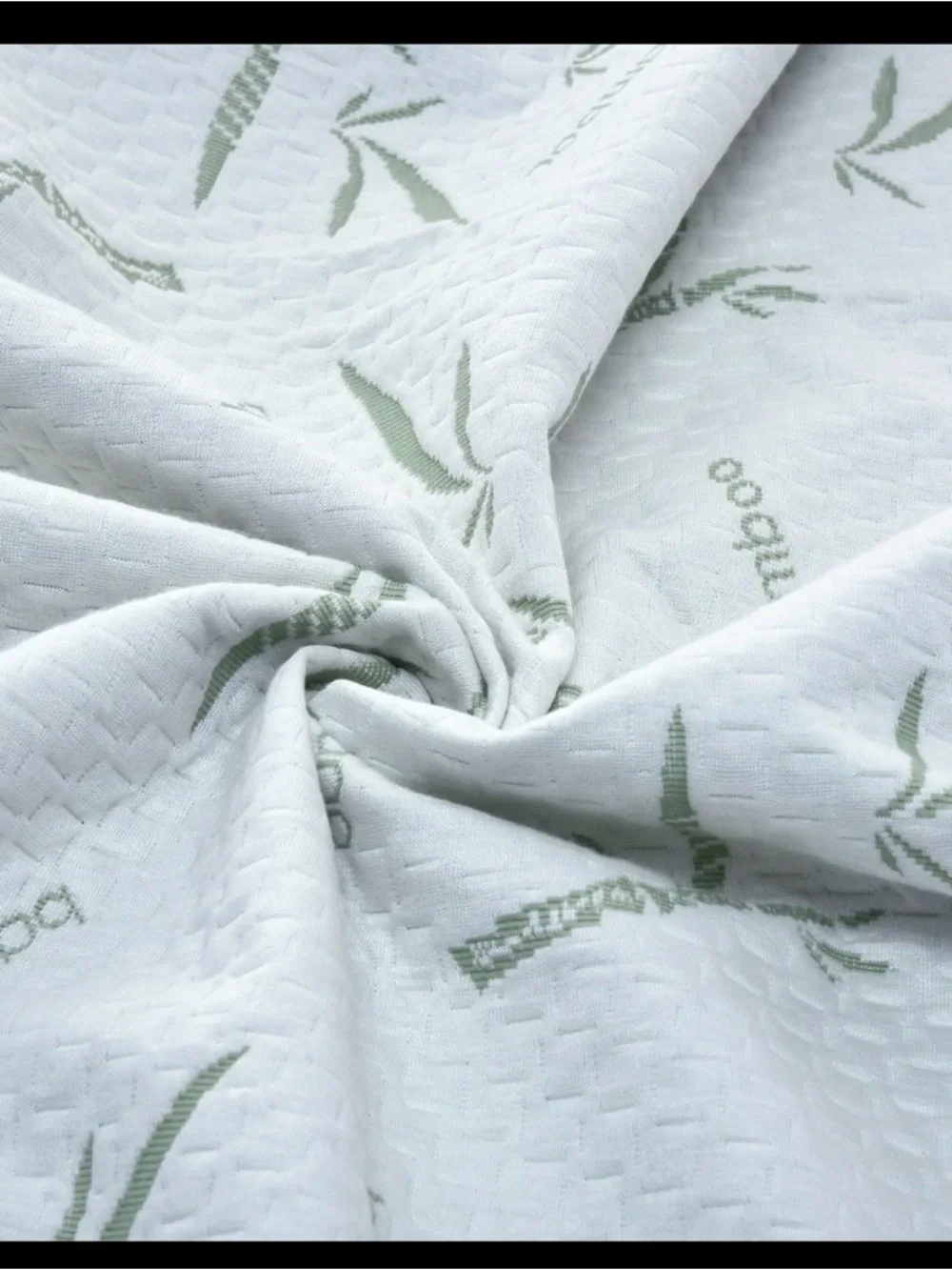 Queen Size Bamboo Waterproof Mattress Protector with 16